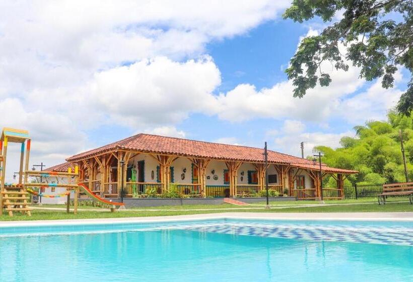 هتل Finca Tesorito