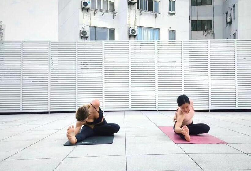 Hi Cozy International Youth Hostel East Nanjing Road & The Bund   Free Coffee And Gym