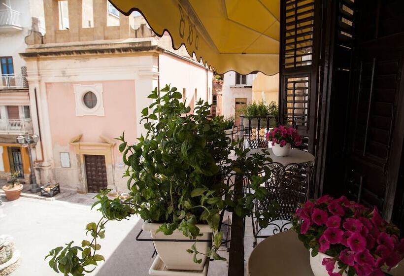 تختخواب و صبحانه Palazzo Melluso Luxury Suite