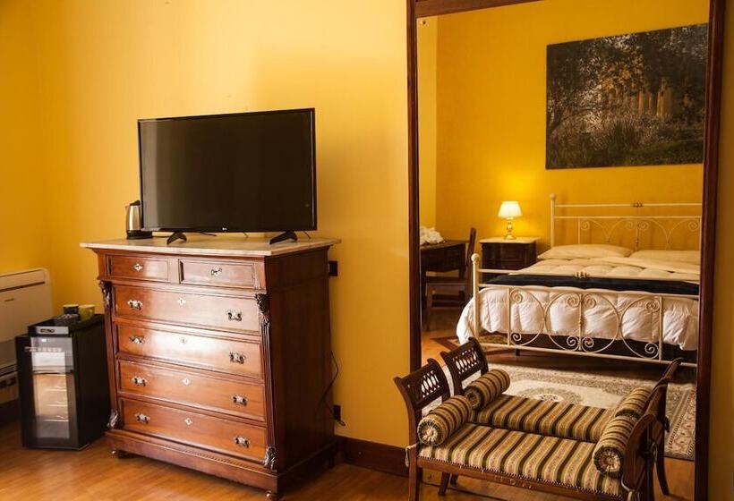 تختخواب و صبحانه Palazzo Melluso Luxury Suite