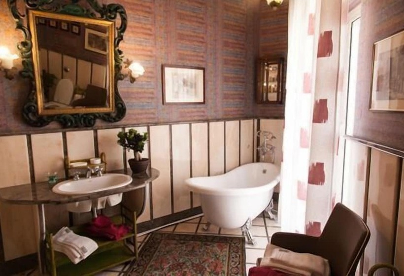 تختخواب و صبحانه Palazzo Melluso Luxury Suite