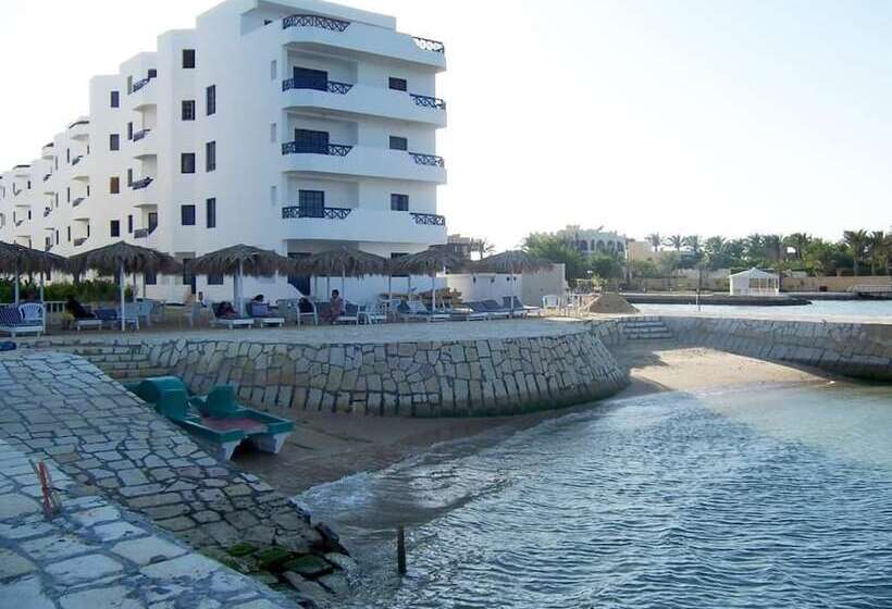 هتل Fayed Beach Resort
