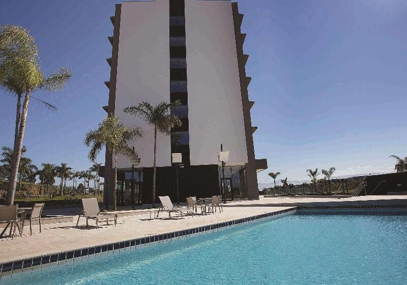 هتل Ibis Styles Taubate