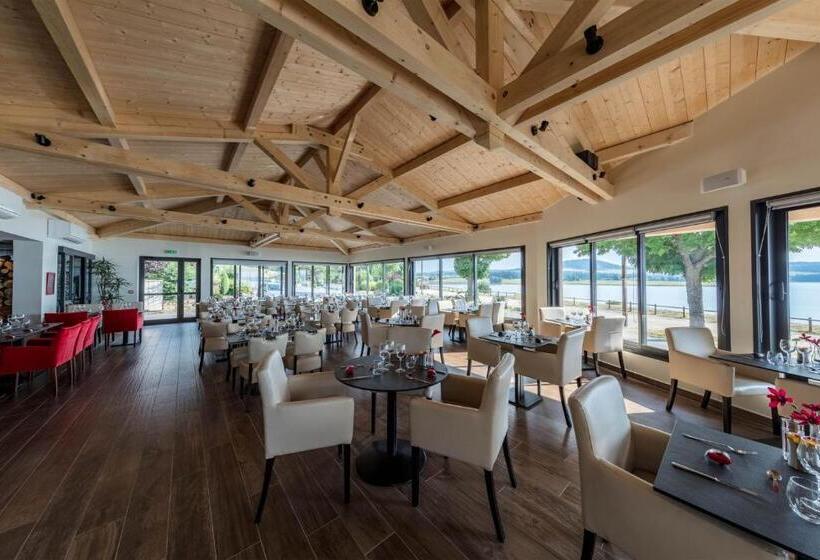 هتل Les Terrasses Du Lac