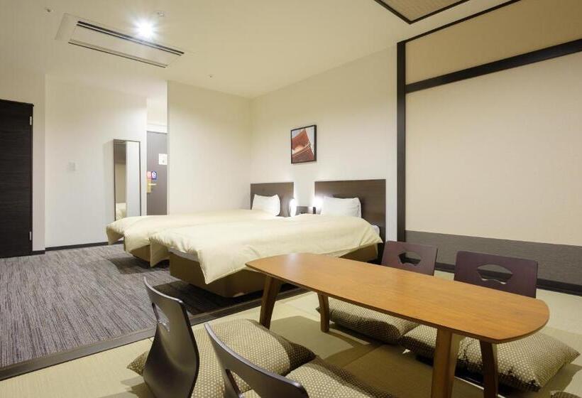 The Premium Hotel In Rinku