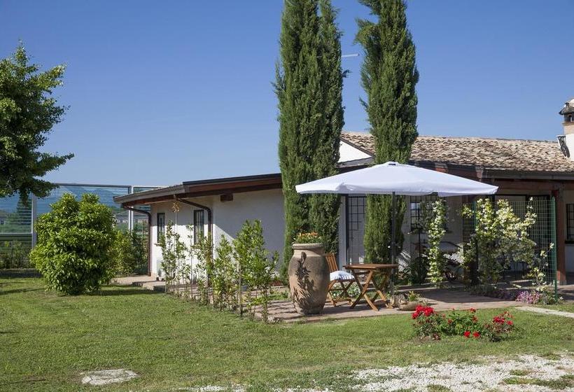 مبيت وإفطار Antico Casale Spezia Pelagalli