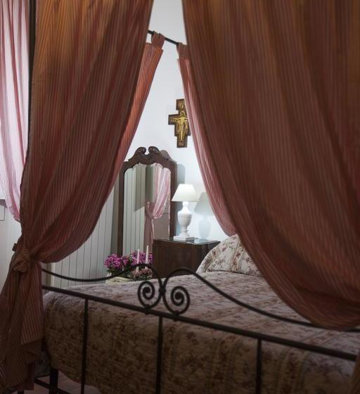 مبيت وإفطار Antico Casale Spezia Pelagalli