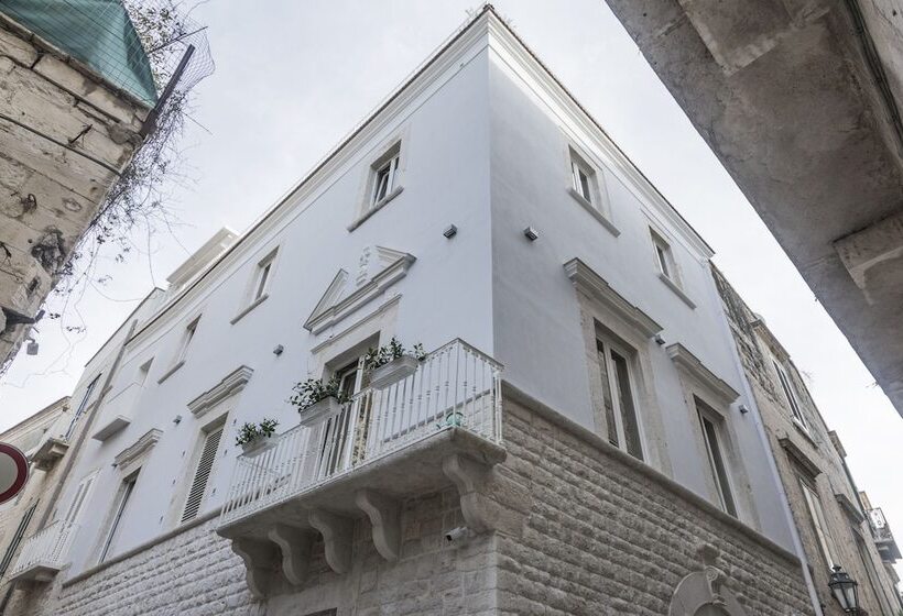 تختخواب و صبحانه Borgobeltrani