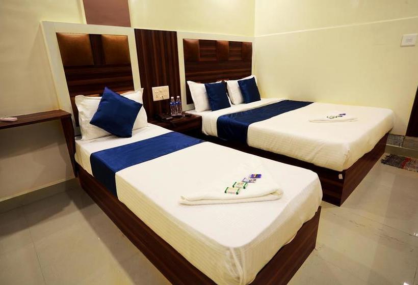 ホテル Fab Blue Orchid Railway Station