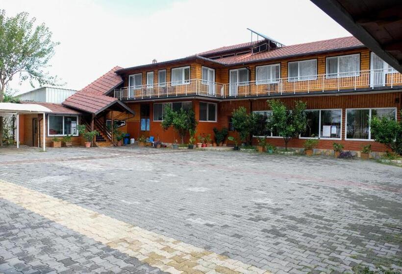 هتل Buna Park