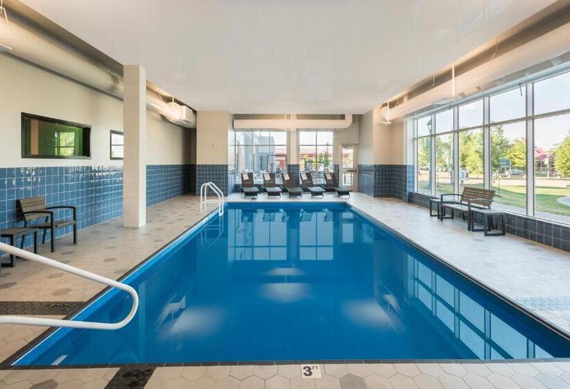 هتل Wingate By Wyndham Dieppe Moncton