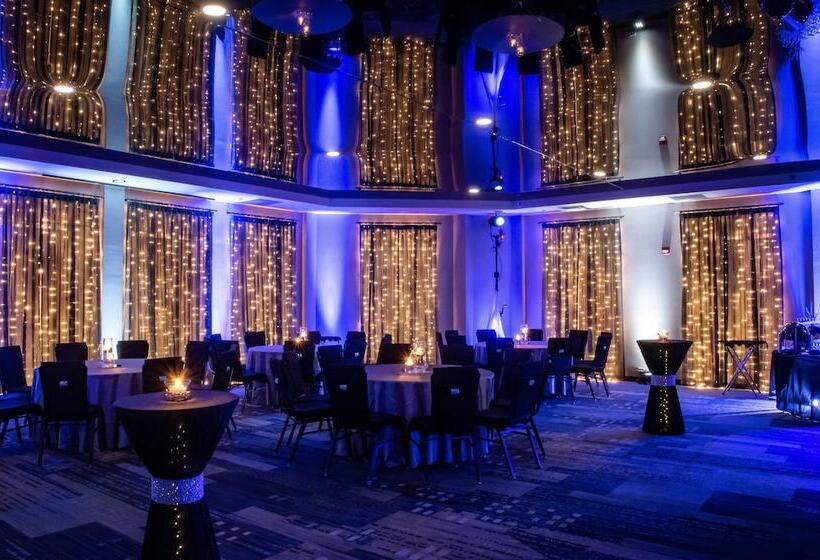 هتل Wingate By Wyndham Dieppe Moncton