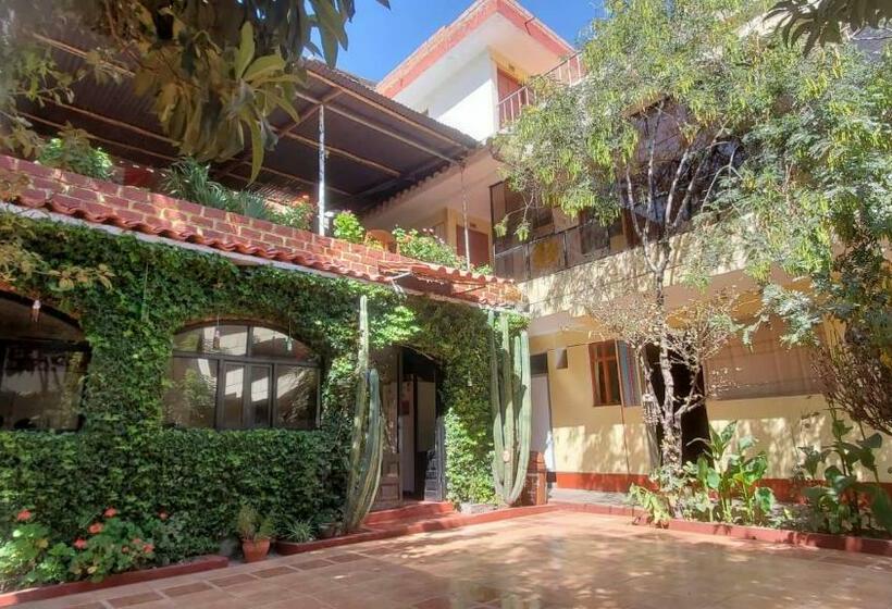 هاستل Huaraz Colonial