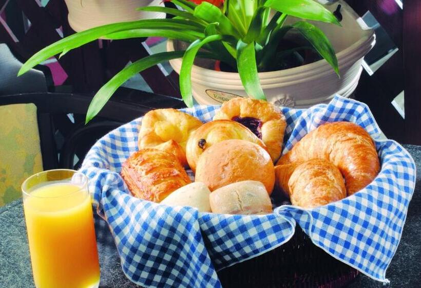 הוסטל Kumegawa Wing