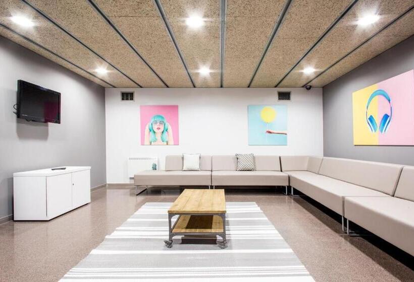 هاستل Residencia Universitaria As Burgas
