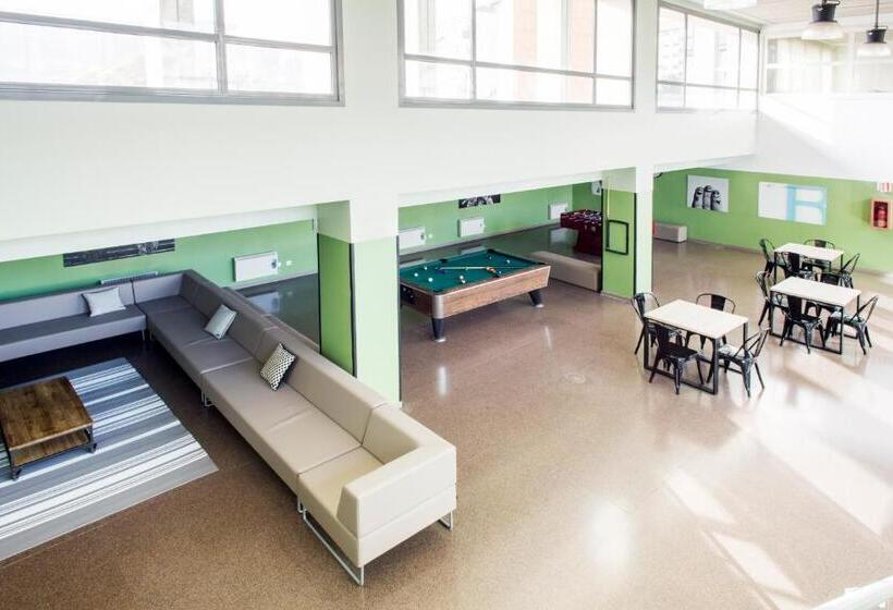 هاستل Residencia Universitaria As Burgas