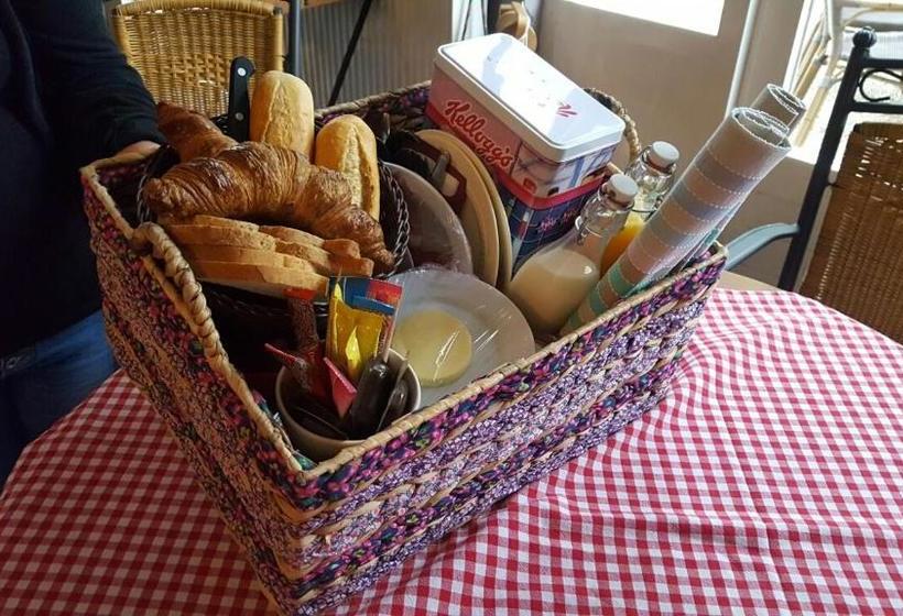 Bed and Breakfast De Turfstaeker