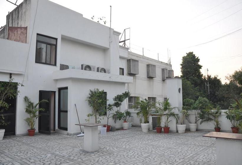 ベッドアンドブレックファースト Namaste Bnb & Service Apartments