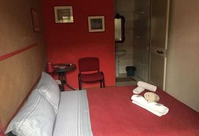 تختخواب و صبحانه Room In Bb   Bb Sciddicu Rooms, Lg