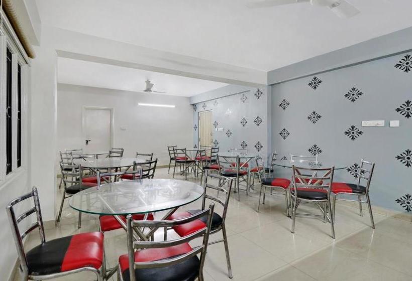 Hotelli Fabexpress Hibiscus Suites Hebbal