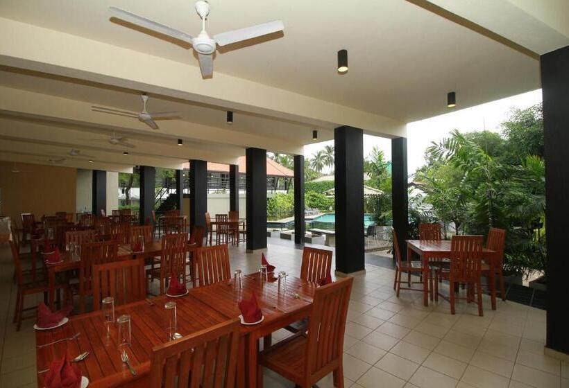 Garden Beach Hotel Kalutara