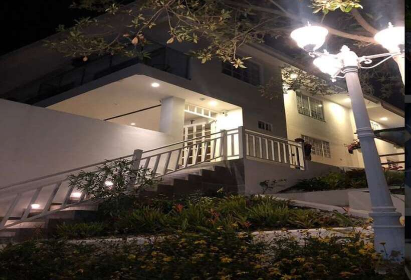 هتل Boutique Palmas De Salento