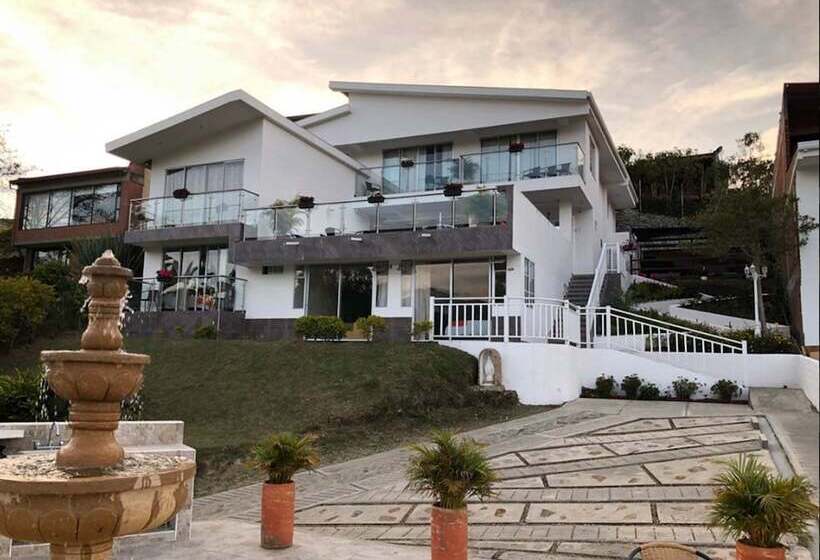 هتل Boutique Palmas De Salento