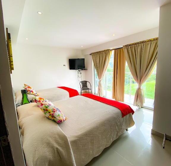 هتل Boutique Palmas De Salento