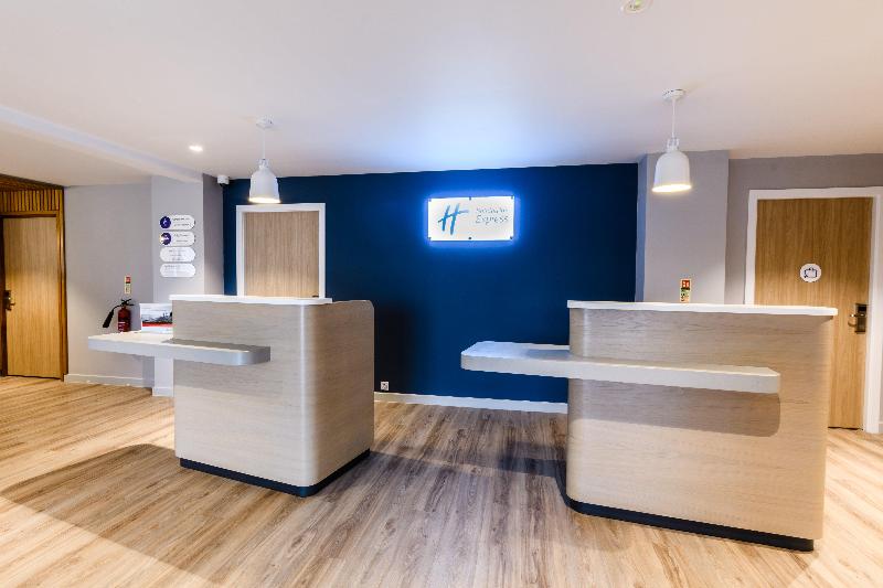 هتل Holiday Inn Express Wigan, An Ihg