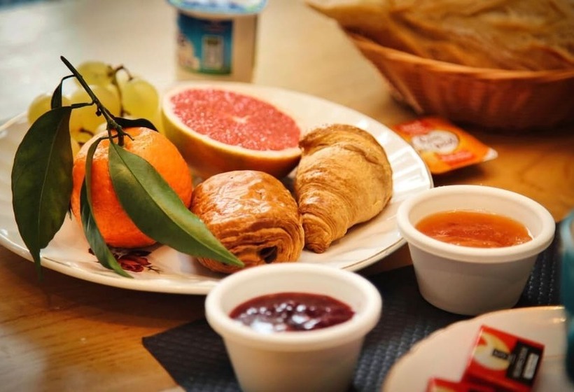 ホテル Restaurant Des Maures