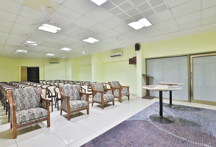 Отель Shree Plaza