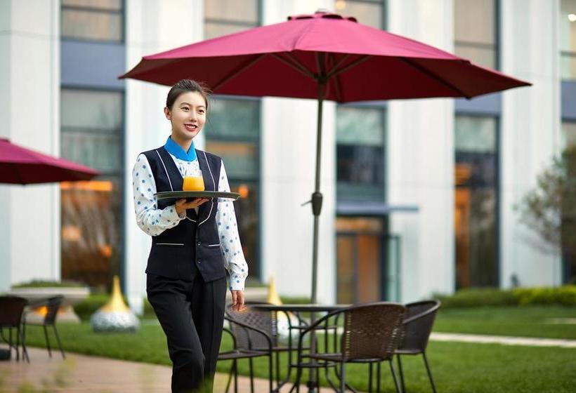 בית מלון כפרי Wanda Realm Resort Harbin Songbei