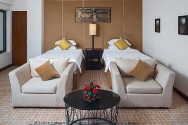 Palace Gate Hotel & Resort By Ehm