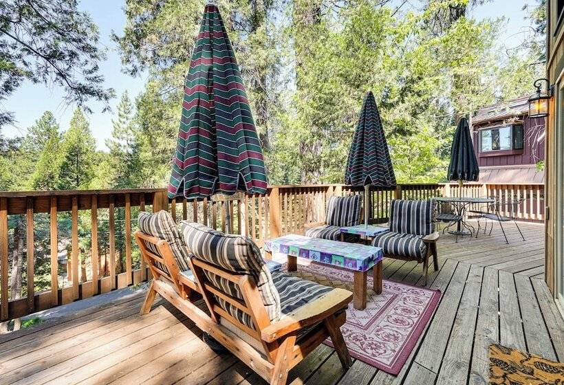 Beach Access, Furnished Deck & Grill: Arnold Cabin