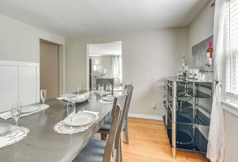 3 Mi To Dtwn Syracuse: Home W/ Fenced Yard!