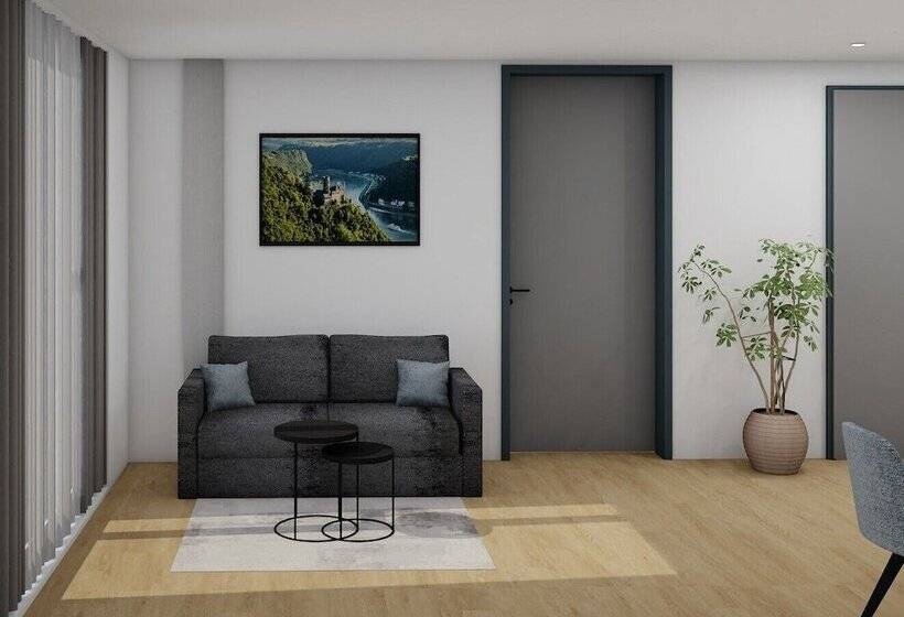 Frames Hotel Gmbh