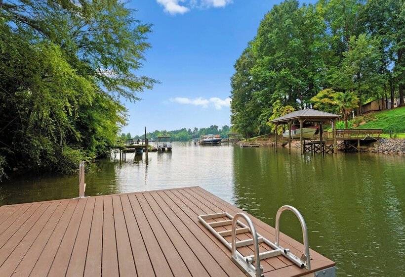 Hideaway Cove Private Dock, Firepit, New Build