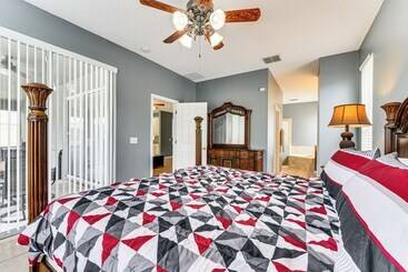 ~ 5 Mi To Disney World: Kissimmee Resort Home