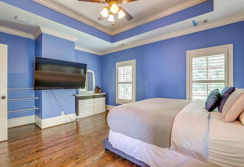 Luxe Atlanta Home ~ 12 Mi To Downtown!
