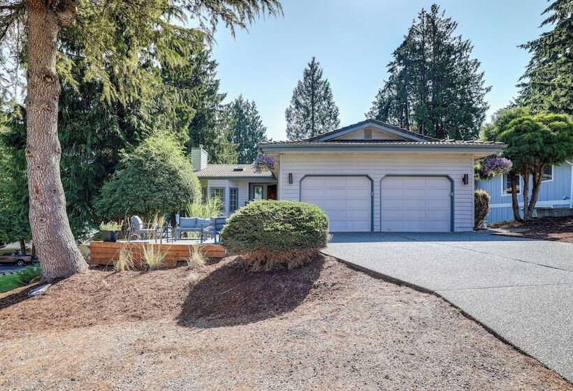 Sudden Valley Home ~ 1 Block To Lake Whatcom!