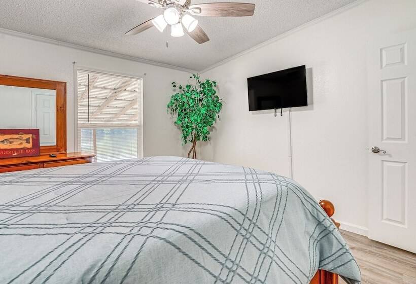 Waterfront Buster S Place On Hickory W/ Fire Pit