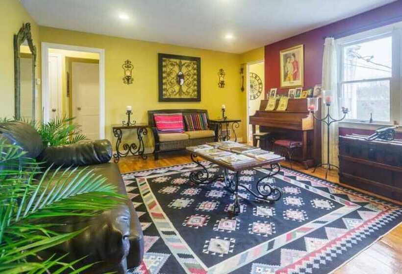 تختخواب و صبحانه Cozy Homeva Kensico Wp