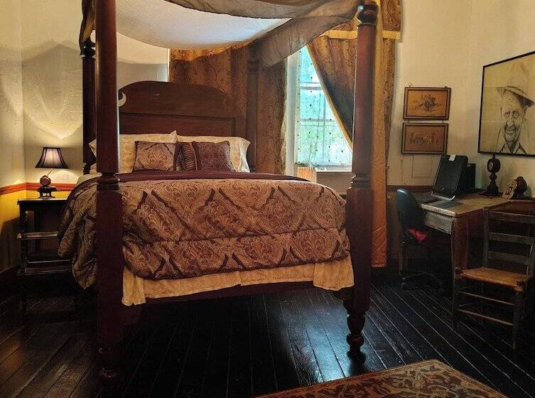 مبيت وإفطار Lafleur Guest House