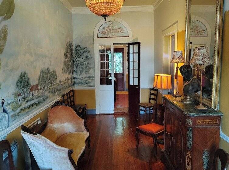 مبيت وإفطار Lafleur Guest House
