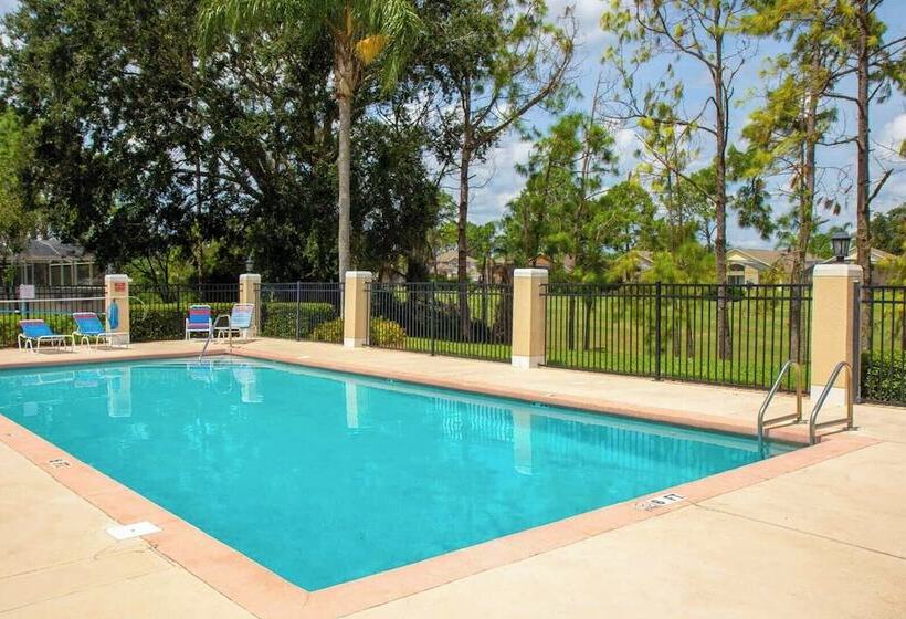 Dennis Southern Dunes Vacation Home