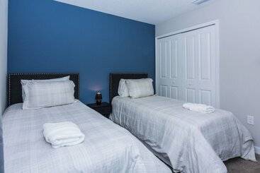 Free Pool Heat! Last Minute Deal! Near Disney 15