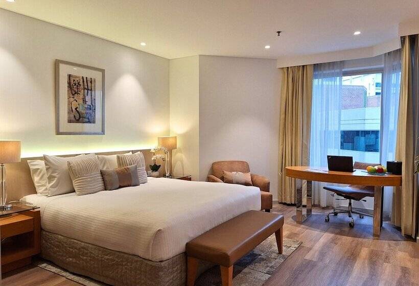 هتل Residence On Langley Park