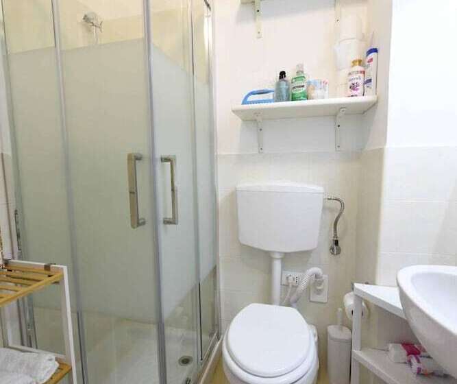 پانسیون Room In Apartment   Terrasinipalermovacation For 2 Guests