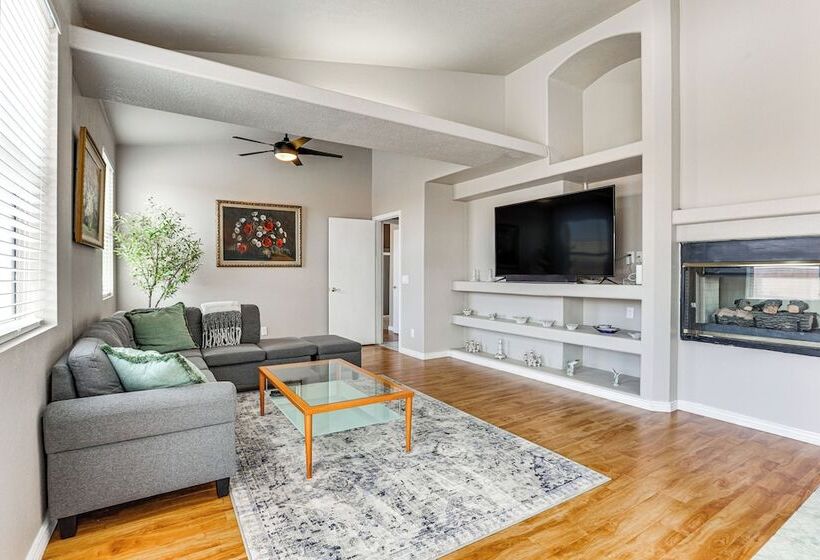 Peoria Home W/ Fenced In Yard & Patio!