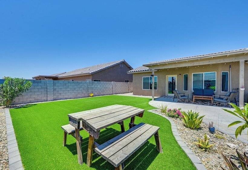 Pet Friendly Yuma Home W/ Private Yard & Pool!